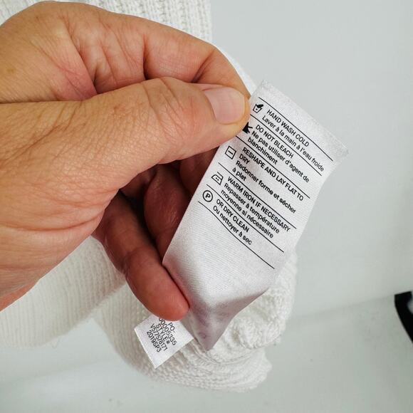 Vince. White Ribbed Knit Sleeveless Cotton Tank Top Minimalist Style Size L - Picture 4 of 6